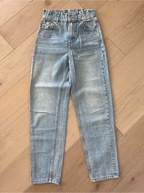 Pull & Bear High-Waist Light Wash Denim Jeans Size 0
